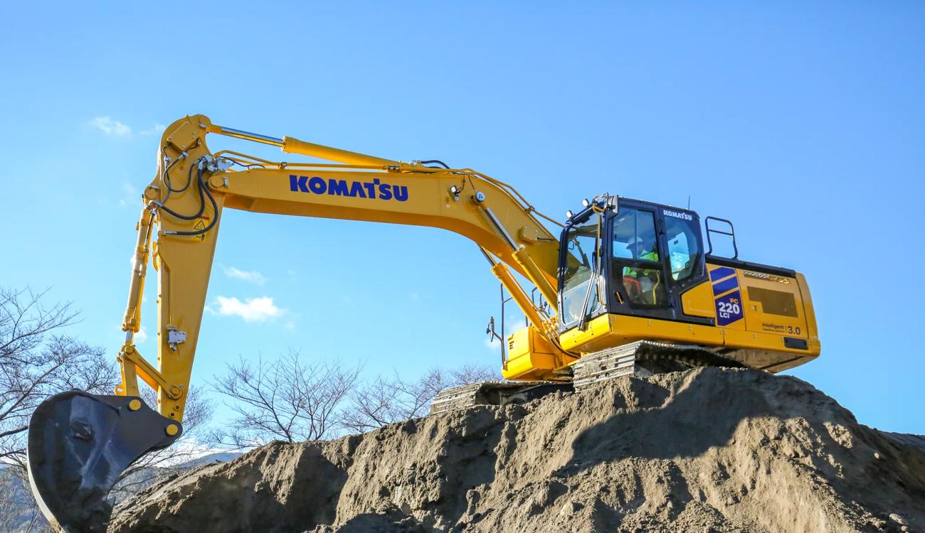 The new era of Komatsu excavators: introducing the PC220LC/LCi-12