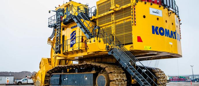 From ship to shovel — see the PC9000’s epic journey to Canada!