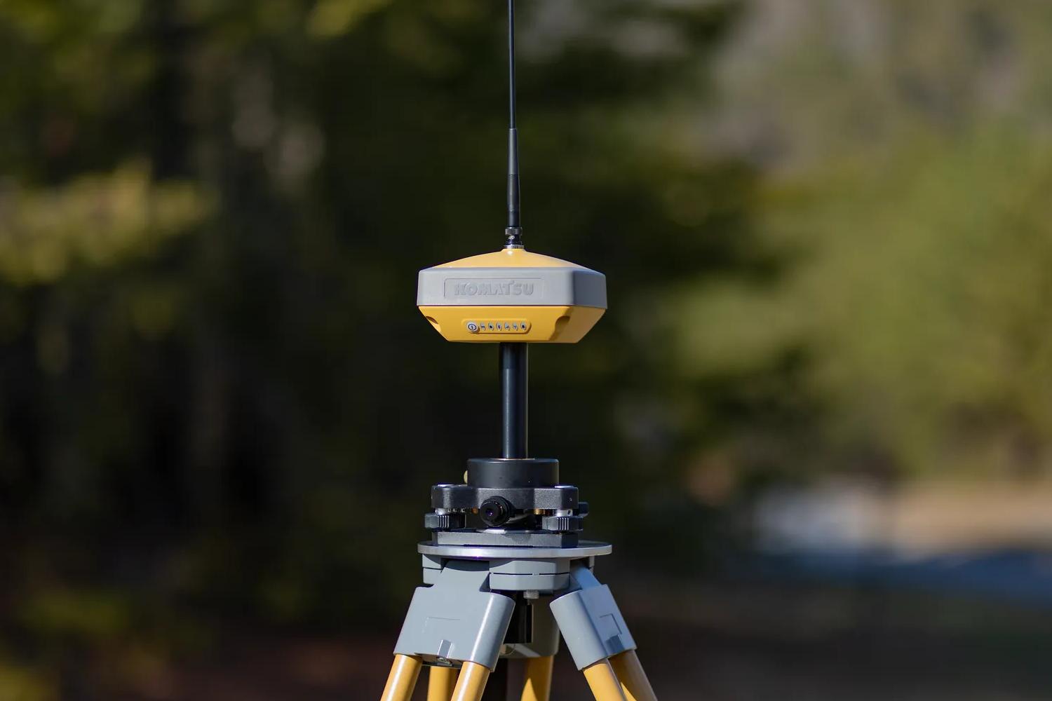 Récepteur GNSS base et équipement mobile