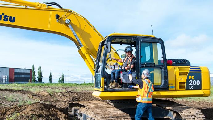 Komatsu PC200LC-8