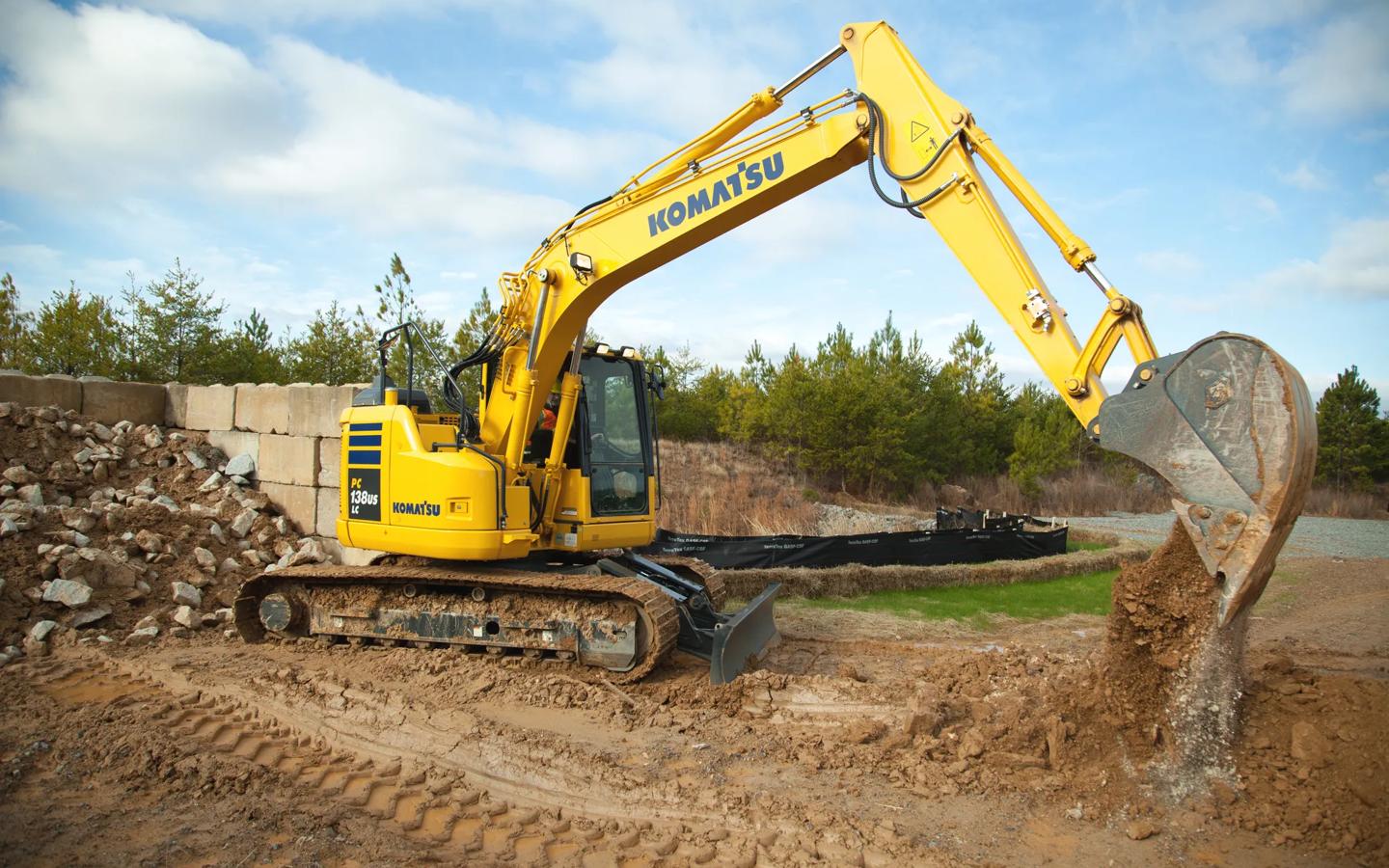 Komatsu PC138USLC-11 Small Excavators Specs | SMS Equipment
